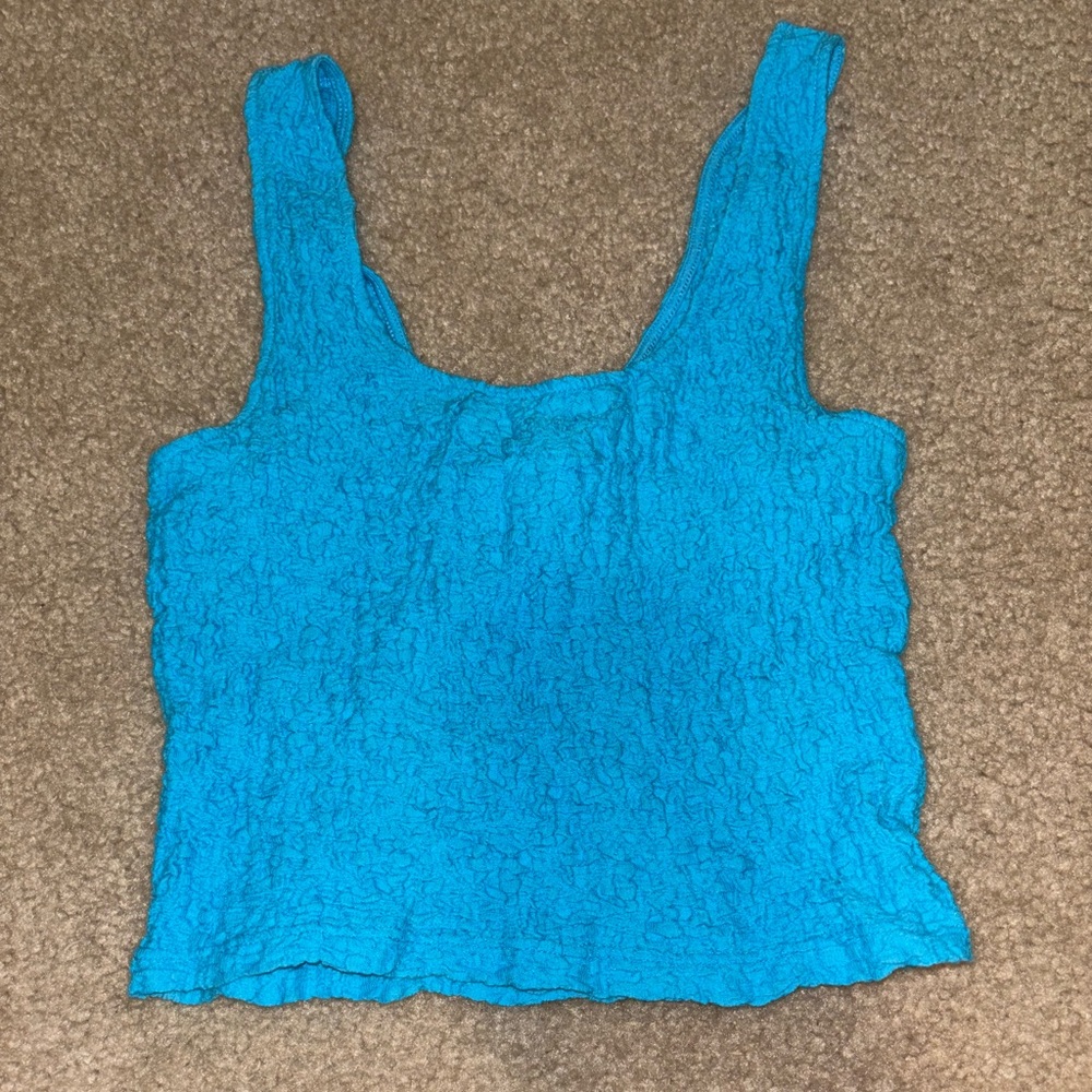 blue cropped tank top